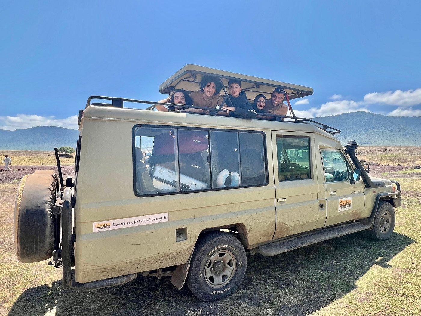 Esperienza di 5 giorni in Tanzania: Serengeti, Tarangire, Ngorongoro e Lago Manyara - Serengeti verso l'Area di Conservazione di Ngorongoro - f8d6a2fcd98b82802bb7c3eef890dd44