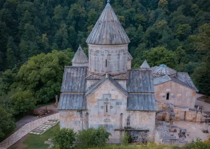 Unerforschtes Armenien - Eriwan / Sewansee / Dilidschan / Haghartsin / Eriwan - Tagesfoto