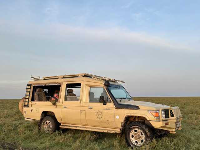 Safari de groupe de 5 jours Echoes of Serengeti de gamme intermédiaire