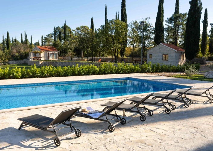 Croatie Authentique - Arrivée à l’aéroport de Dubrovnik - nuitée dans la région de Dubrovnik. - Poljice