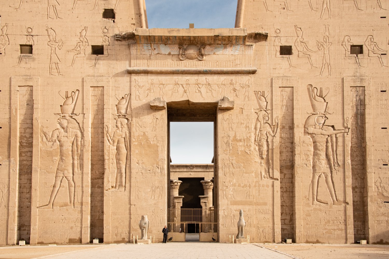 Royal Expedition in Egypt - Edfu – Esna – Luxor (East Bank) - Photo of the day