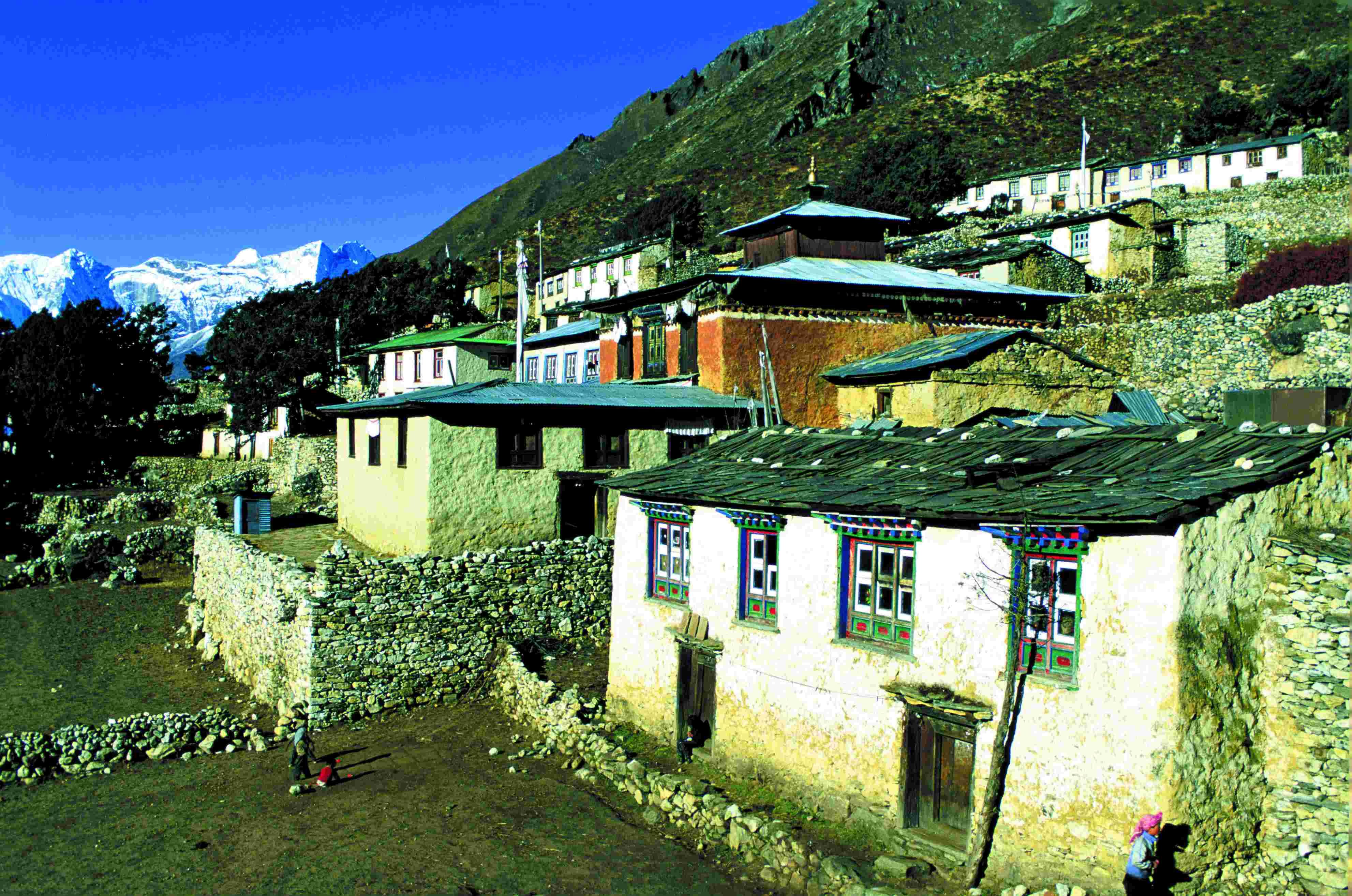 Everest basiskamp, Cho La Pass, Gokyo Peak en Kala Pattar. - Lobuche - Everest basiskamp - Gorakshep (5 160 m) - Lobuche - Camp de Base de l'Everest - Gorakshep (5160 m)