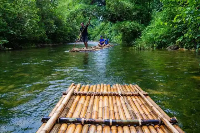 Entdeckung von Bangkok und seiner Umgebung, dann Richtung Süden des Landes, von Khao Sok bis Krabi