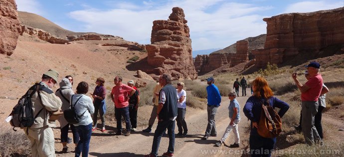 Le cinque repubbliche dell'Asia centrale - Karakol – confine terrestre « Kegen » – canyon di Charyn – Almaty via strada (380 km) - Foto del giorno