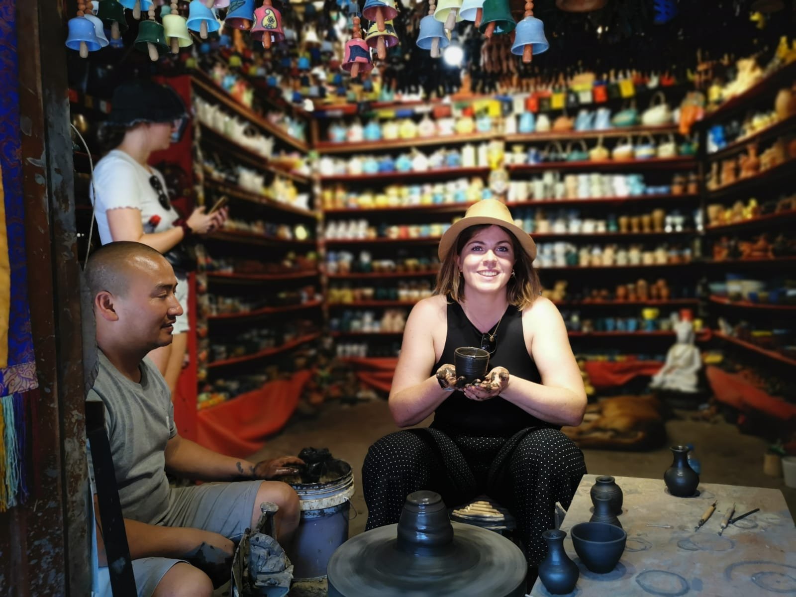 Gesichter Nepals - Antike Zivilisation der Malla-Könige - Pottery