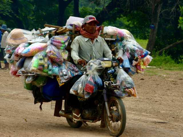 De terugkeer naar het Tonle Sap-meer + Kratie (dolfijnen) + Kep (kust)