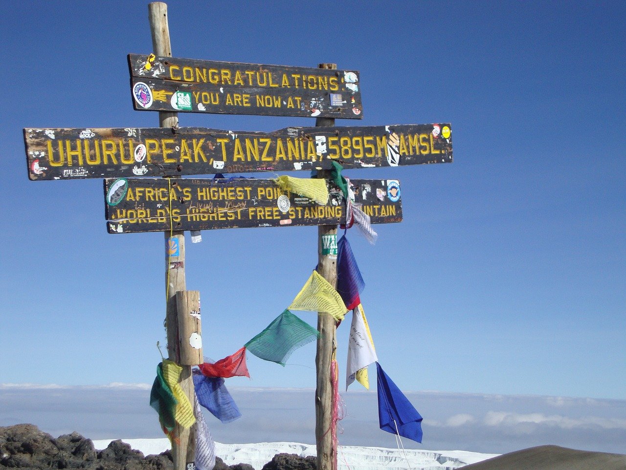 8 jours d'ascension du Kilimandjaro par la voie Machame - Camp de Mweka - Porte de Mweka - Arusha - Camp de Mweka - Porte de Mweka - Arusha