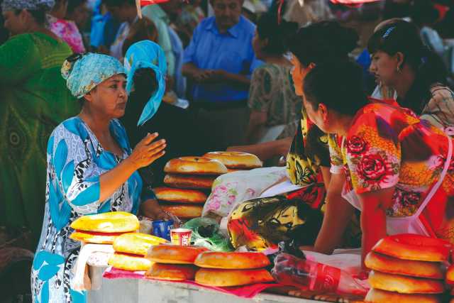 Gourmantour - experimente todos os pratos principais da culinária uzbeque.