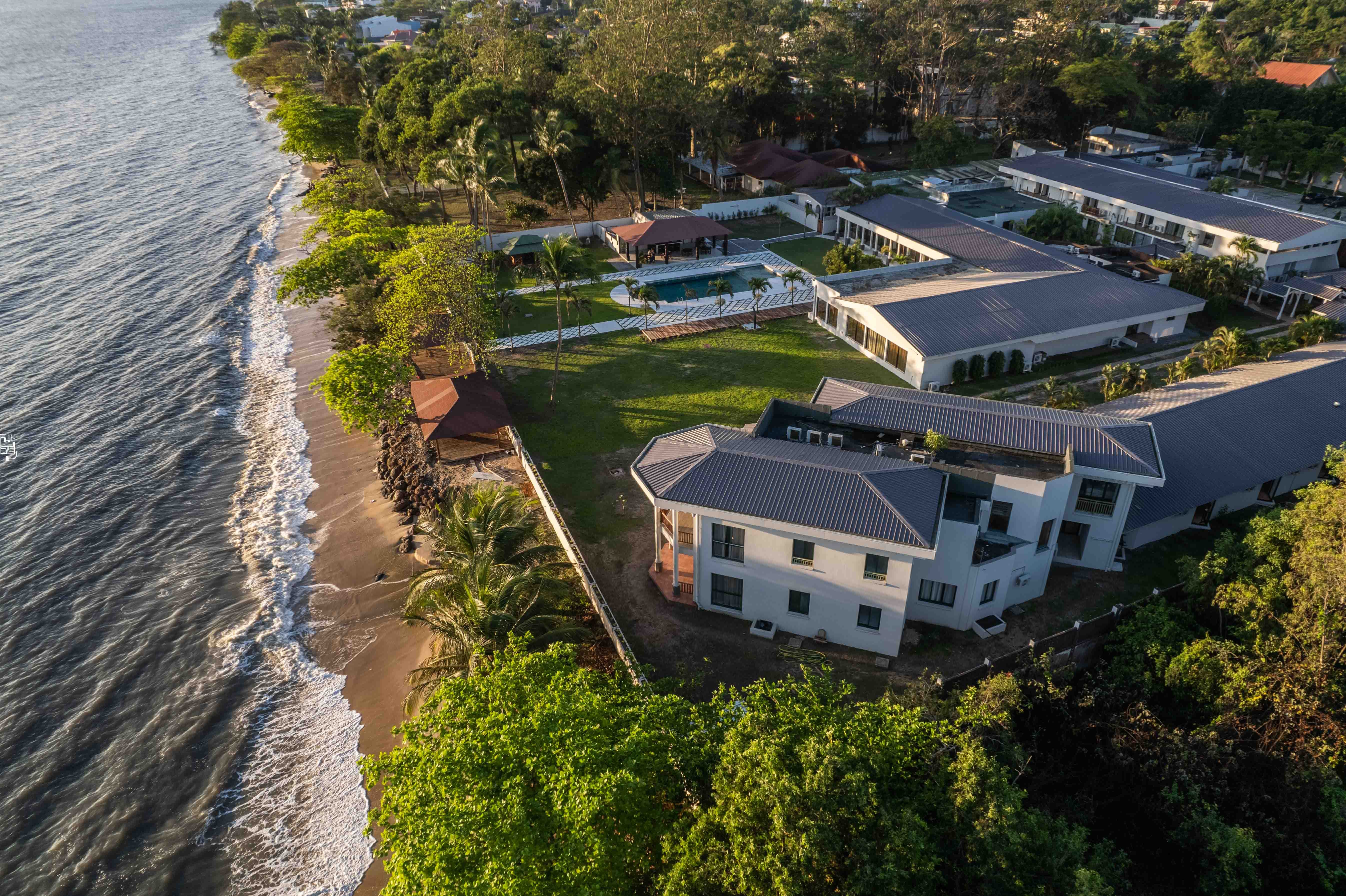 Experiência com Gorilas das Terras Baixas em África: Último Éden "GABÃO" - Chegada a Libreville - Foto do dia