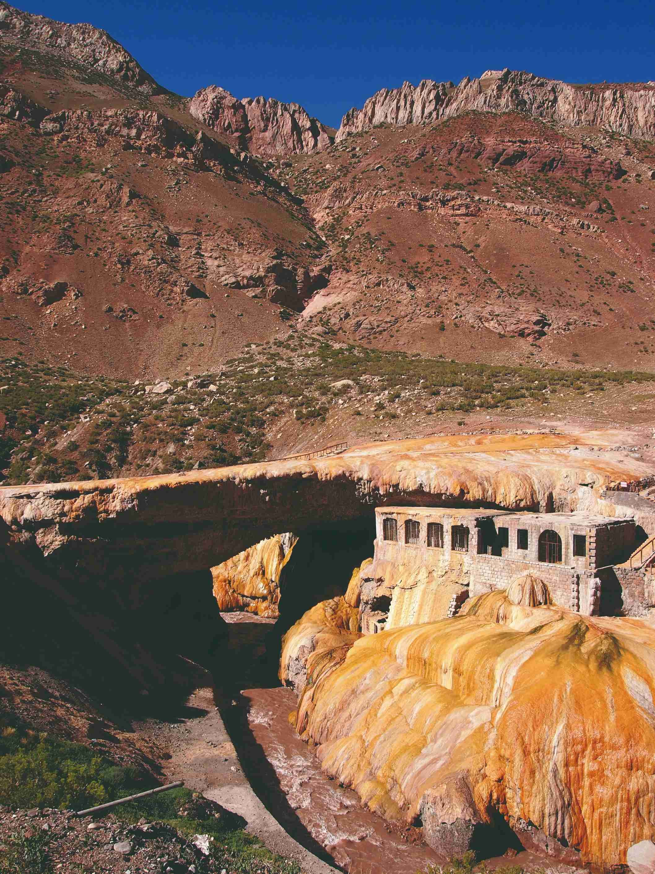 Reis over de mythische route 40: van Mendoza naar Salta - Mendoza - Puente del Inca - Barreal - Mendoza - Pont de l'Inca - Barreal