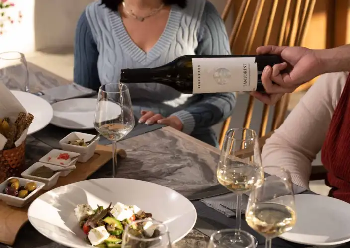 Une histoire d'amour en Grèce : Athènes, Mykonos, Paros & Santorin - Santorini | Vues, Vin & Détente - Photo du jour