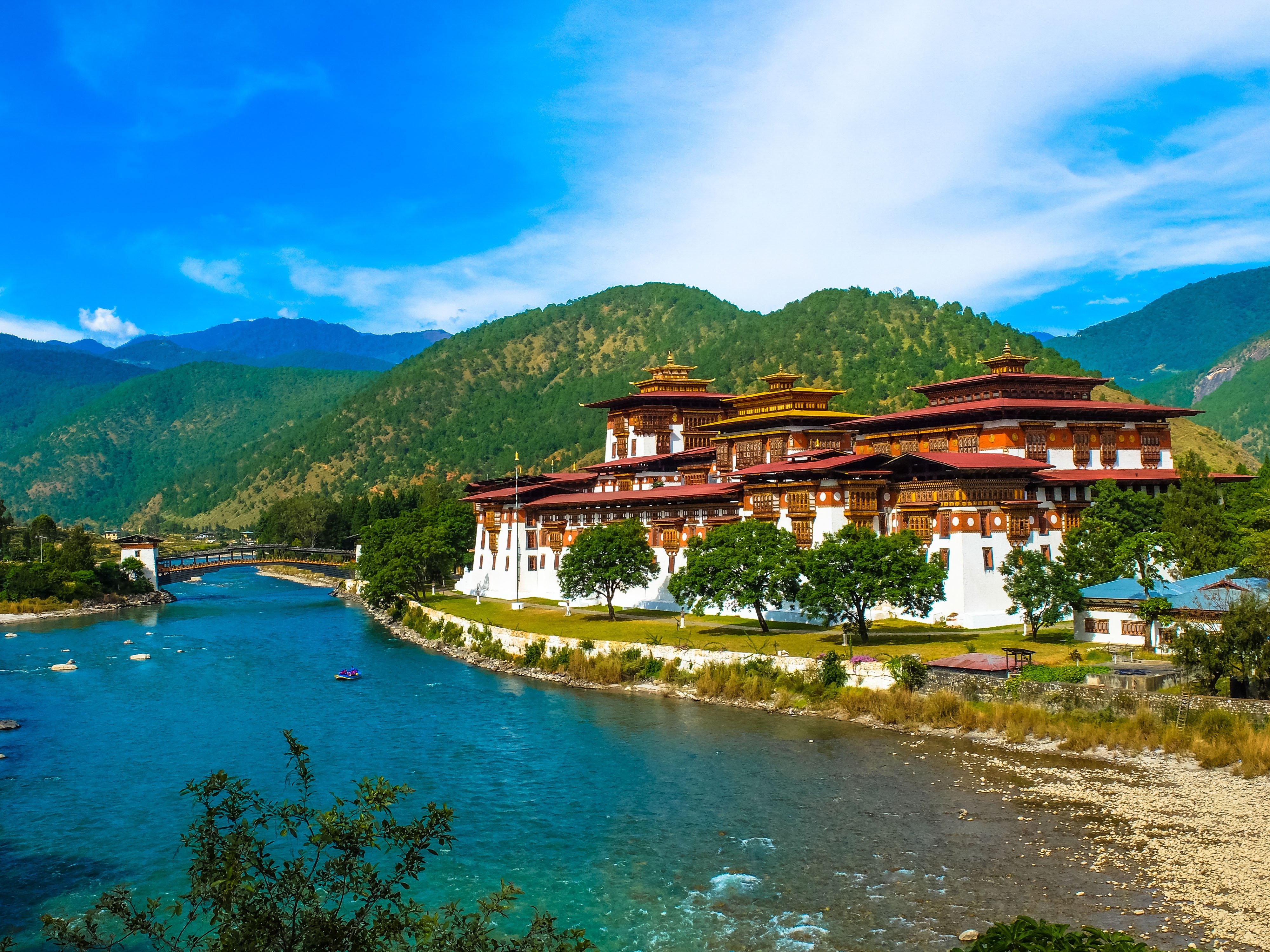 Best of Nepal and Bhutan Tour - Drive to Punakha – Chimi Lhakhang Hike & Punakha Dzong - Photo of the day