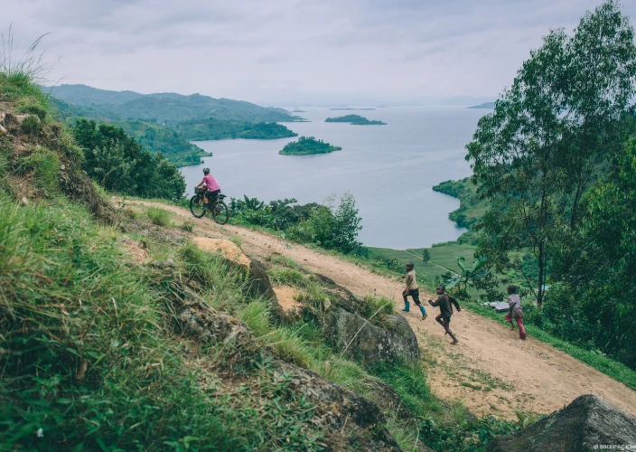 Sentier Congo-Nil de 8 jours - Faire du vélo le long du sentier Congo-Nil - Photo du jour