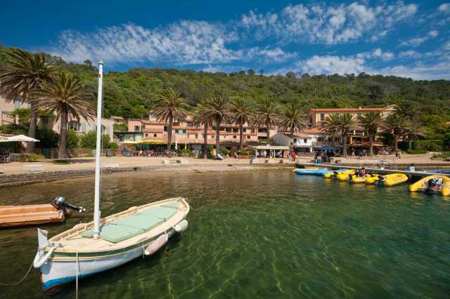 Réveillon na península de Giens e em Port-Cros