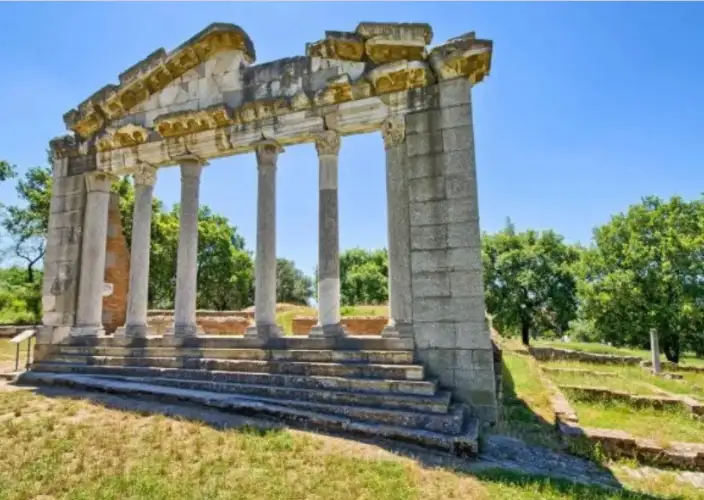 Au cœur du pays des aigles – un voyage entre histoire et nature - Jour 15 - Derniers instants en Albanie : halte à Apollonia avant le retour - Photo du jour