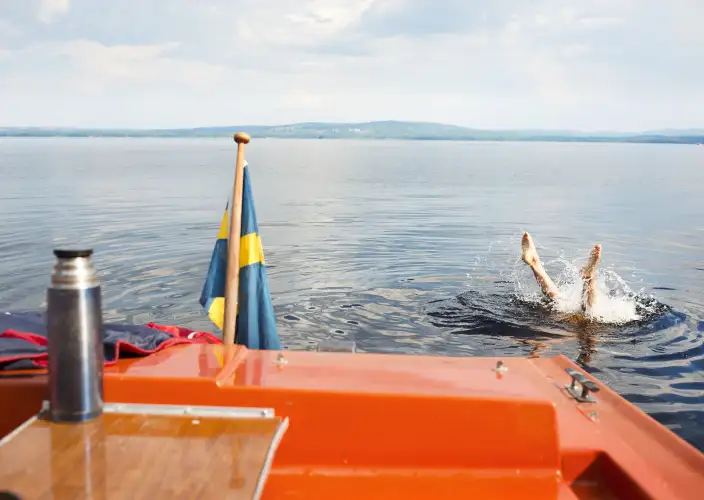 Swedish family getaway - Passage by Lake Siljan - Photo of the day