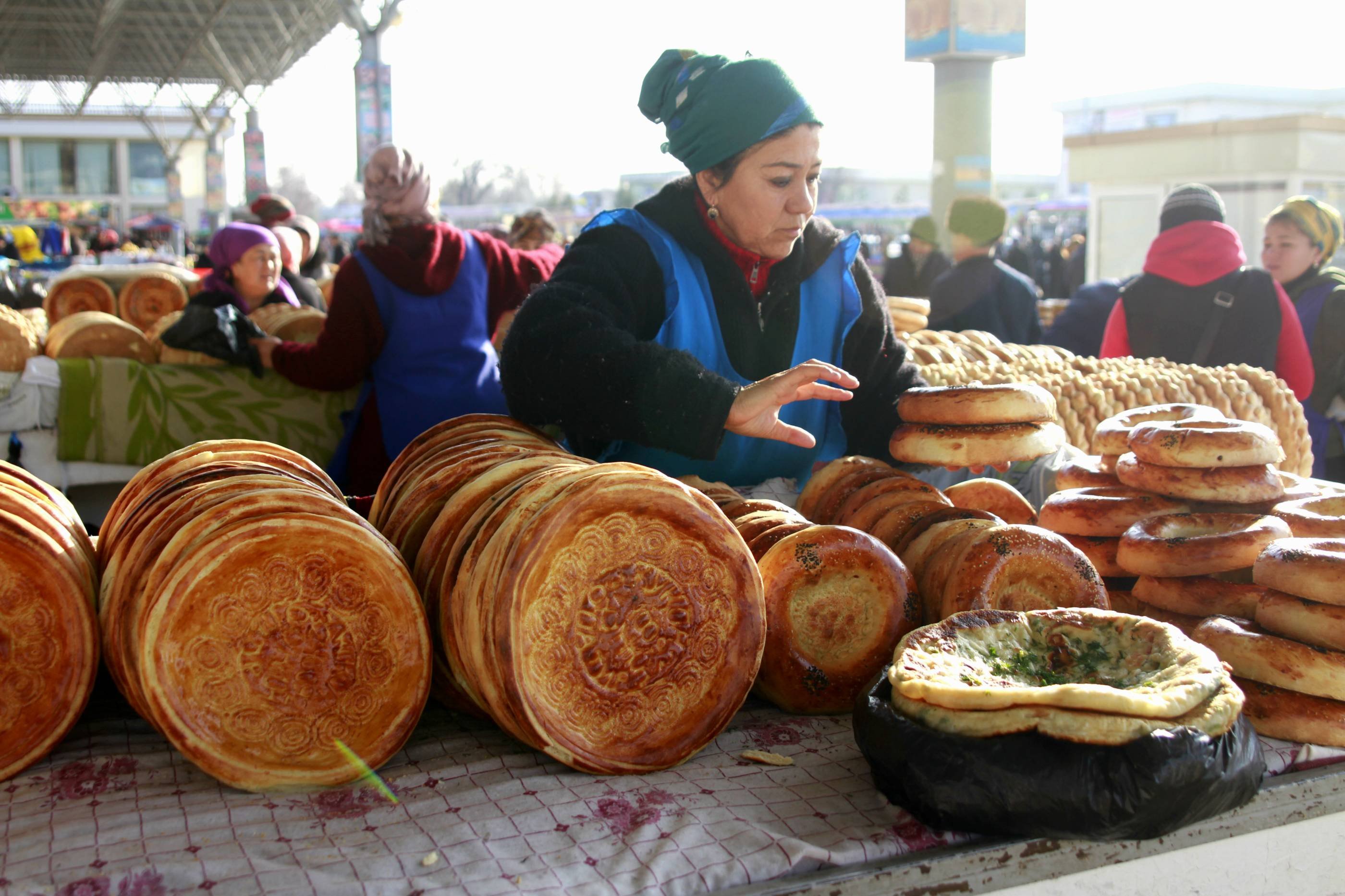 Uitgebreid Oezbekistan - Reis per trein naar de Ferganavallei - Voyage en train vers la vallée de Fergana
