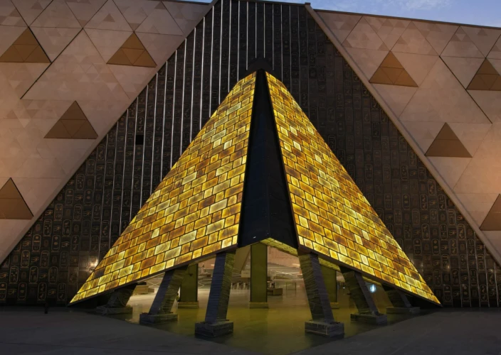 Cairo Express: 4 Dagen van Oude Wonderen & Tijdloze Cultuur - Piramides en Groot Egyptisch Museum (GEM) 🏜️🏛️ - Surprise Tourism