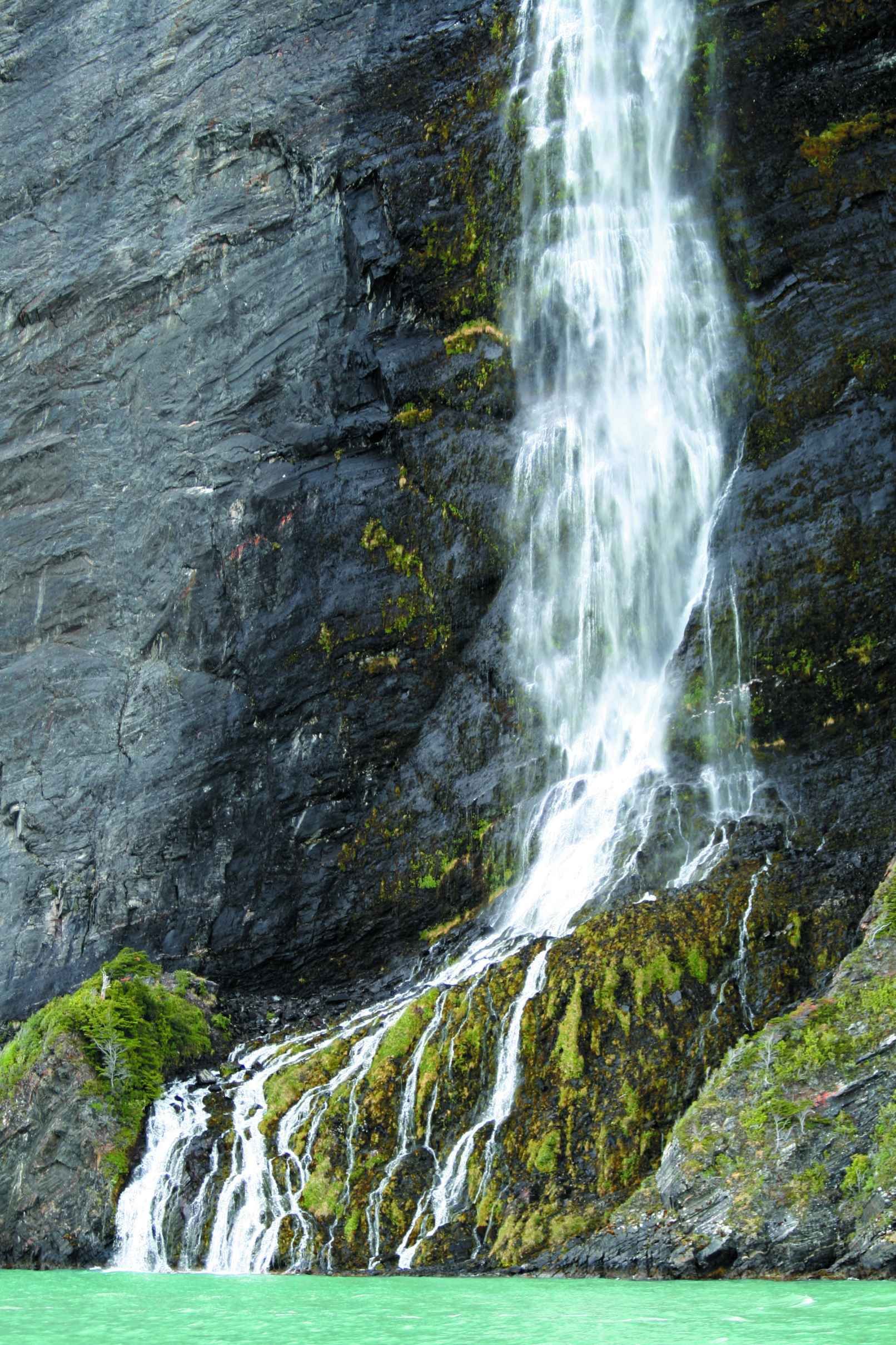 Aventura transandina entre Argentina y Chile - Ferry Navimag: Parque Nacional Bernardo O'Higgins - Golfo de Penas - Ferry Navimag : Parc National Bernardo O'Higgins - Golfe de Penas