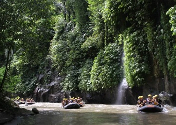 Bali met het gezin en tieners: avonturen, cultuur en onvergetelijke momenten op het eiland van de Goden. - Fast & Modderig: Jungle Editie! - Foto van de dag