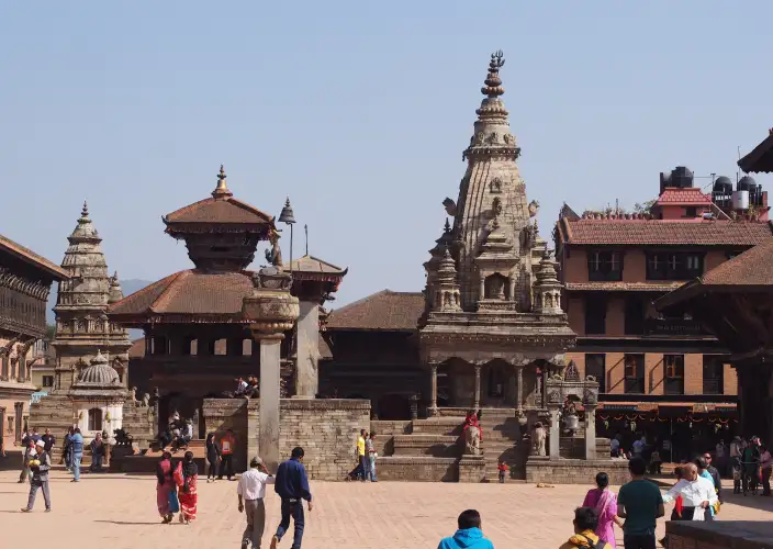 Le Triangle d'Or - Katmandou, Pokhara & Chitwan - Neem het vliegtuig naar Katmandu.
Bezoek het Durbar-plein van Bhaktapur, Pashupatinath en Boudhanath. - Foto van de dag