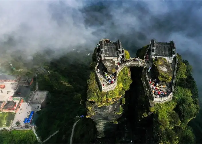 Tour de maravillas naturales y aventura de grupos étnicos en el sur de China - Excursión de día completo al Monte Fanjingshan, tren a Kaili - Fanjingshan Mt.