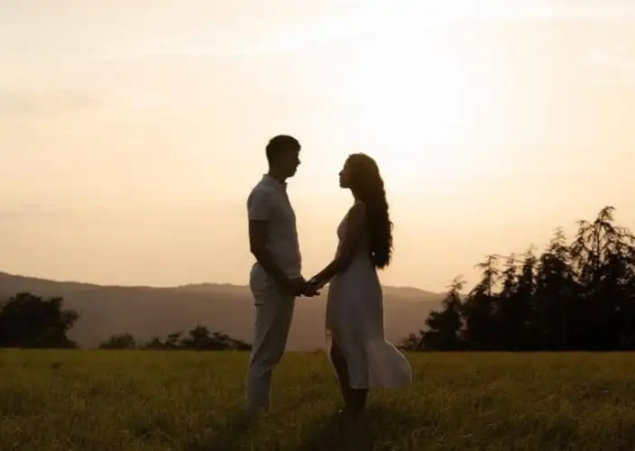 Expérience de safari de luxe de 5 jours pour lune de miel - Arrivée à Arusha – Séjour d'accueil romantique - Photo du jour