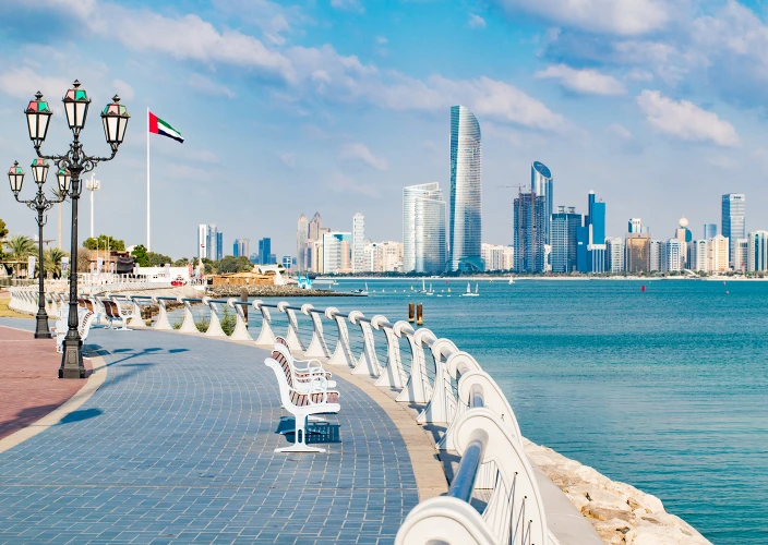 Sparkling Dubai: 8-Day UAE Tour Package - Expedition in the Dubai desert: 4x4 safari with barbecue dinner - Expédition dans le désert de Dubaï : Safari en 4x4 avec dîner au barbecue