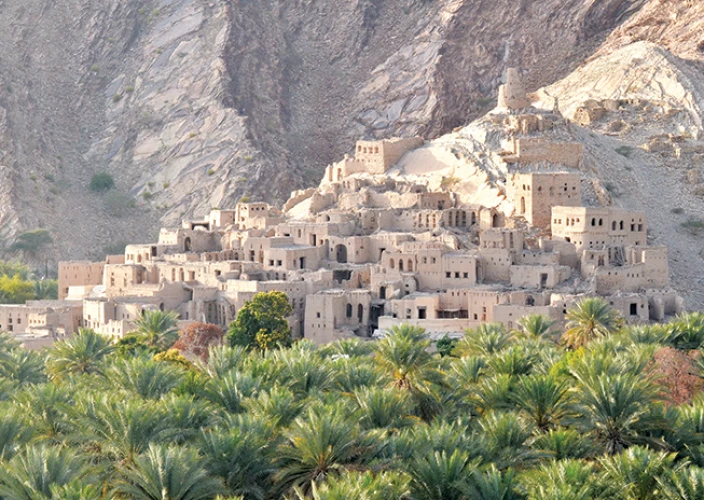 Escape para Omã - Aventurar-se pelas Majestosas Montanhas, Deserto e Mar de Omã - Forte de Nizwa - Souq de Nizwa – Birkat Al Mouz – Al Ayn - Jebal Akhdar - Foto do dia