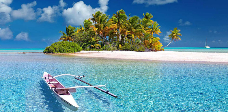 pirogue sur un lagon en Polynésie française