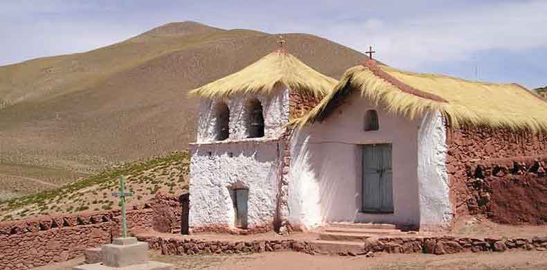 Eglise vers San Pedro de Atacama au chili