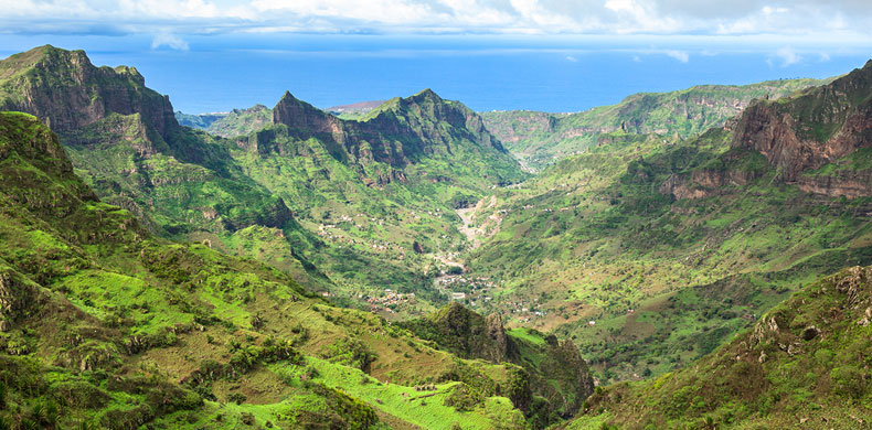 Montagnes Serra Malagueta ile de Santiago au Cap-Vert(c)Samuel-Borges