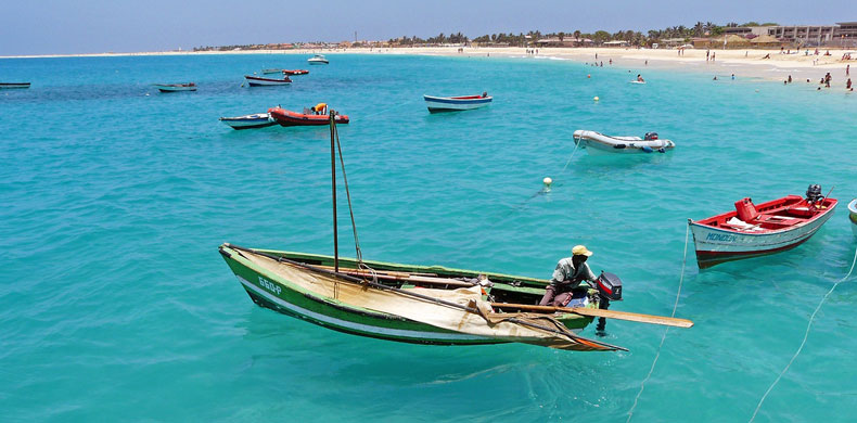 Pêcheurs à Boa Vista au Cap Vert