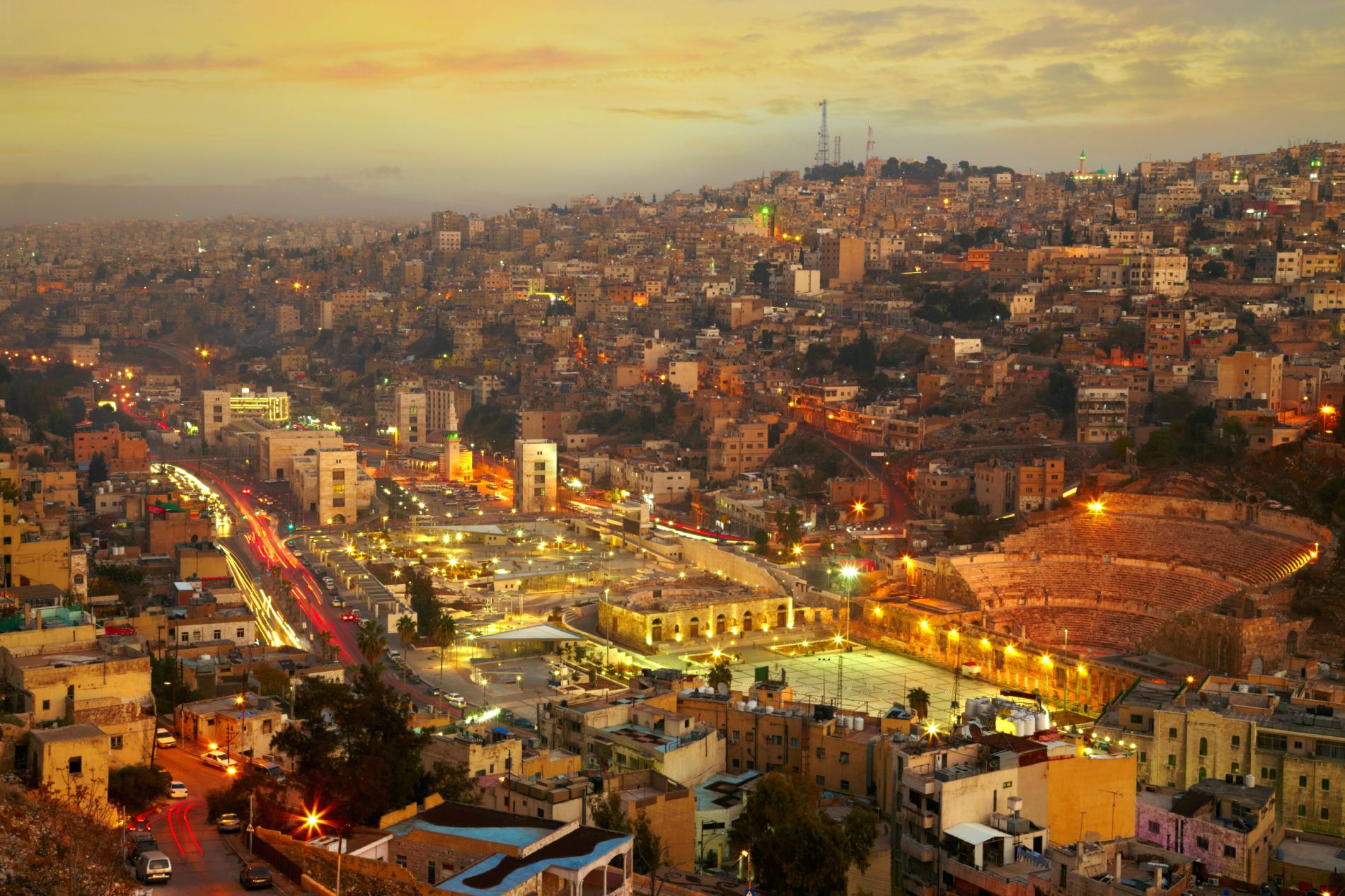 Les lumières de la ville d'Amman.