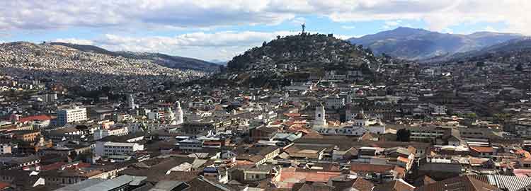 Vue des toits de Quito
