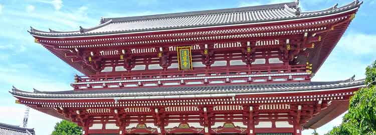 Vue en hauteur du temple Senso-ji à Asakusa