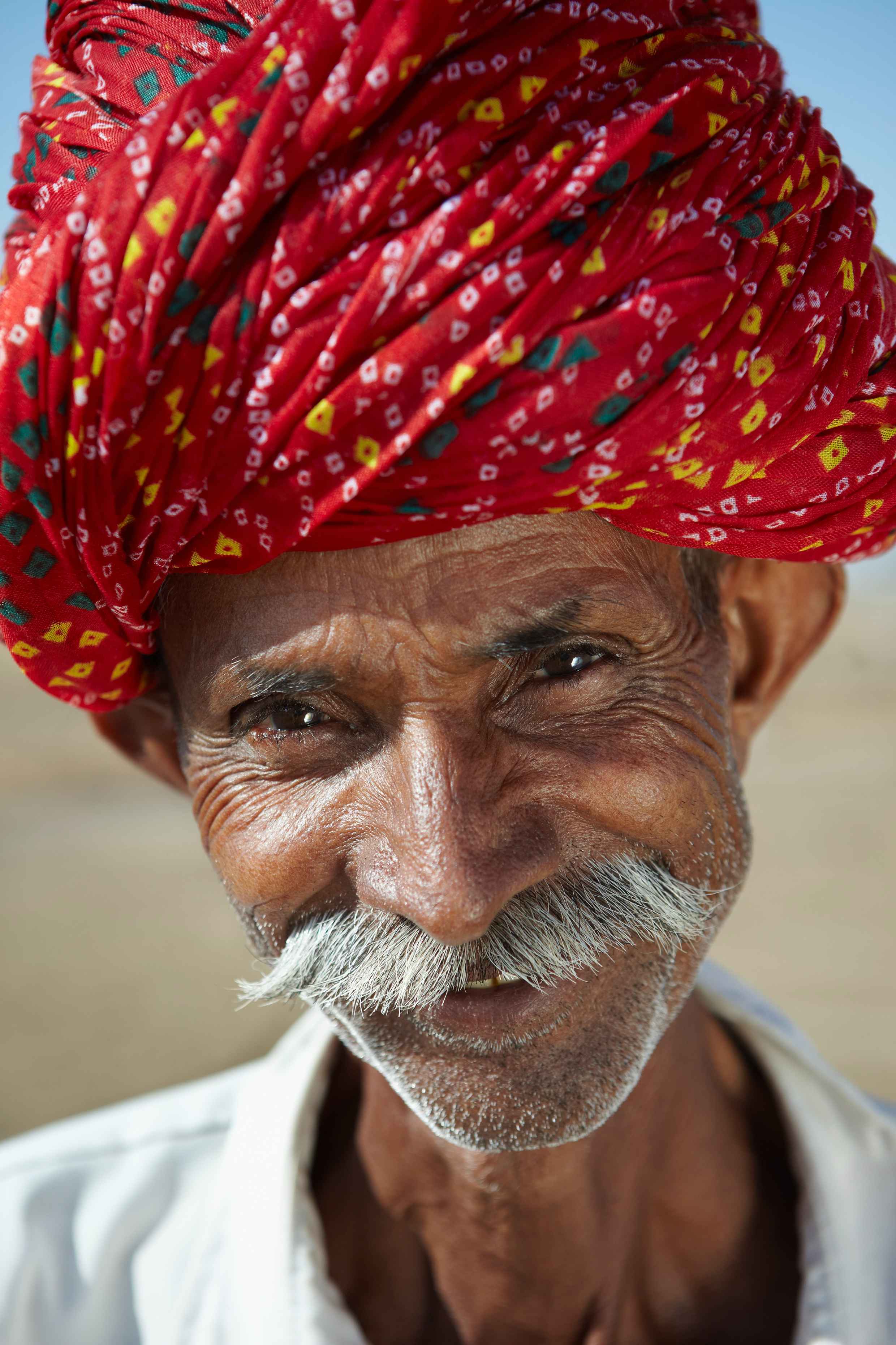 Homme portant le turban traditionnel Rajasthani.