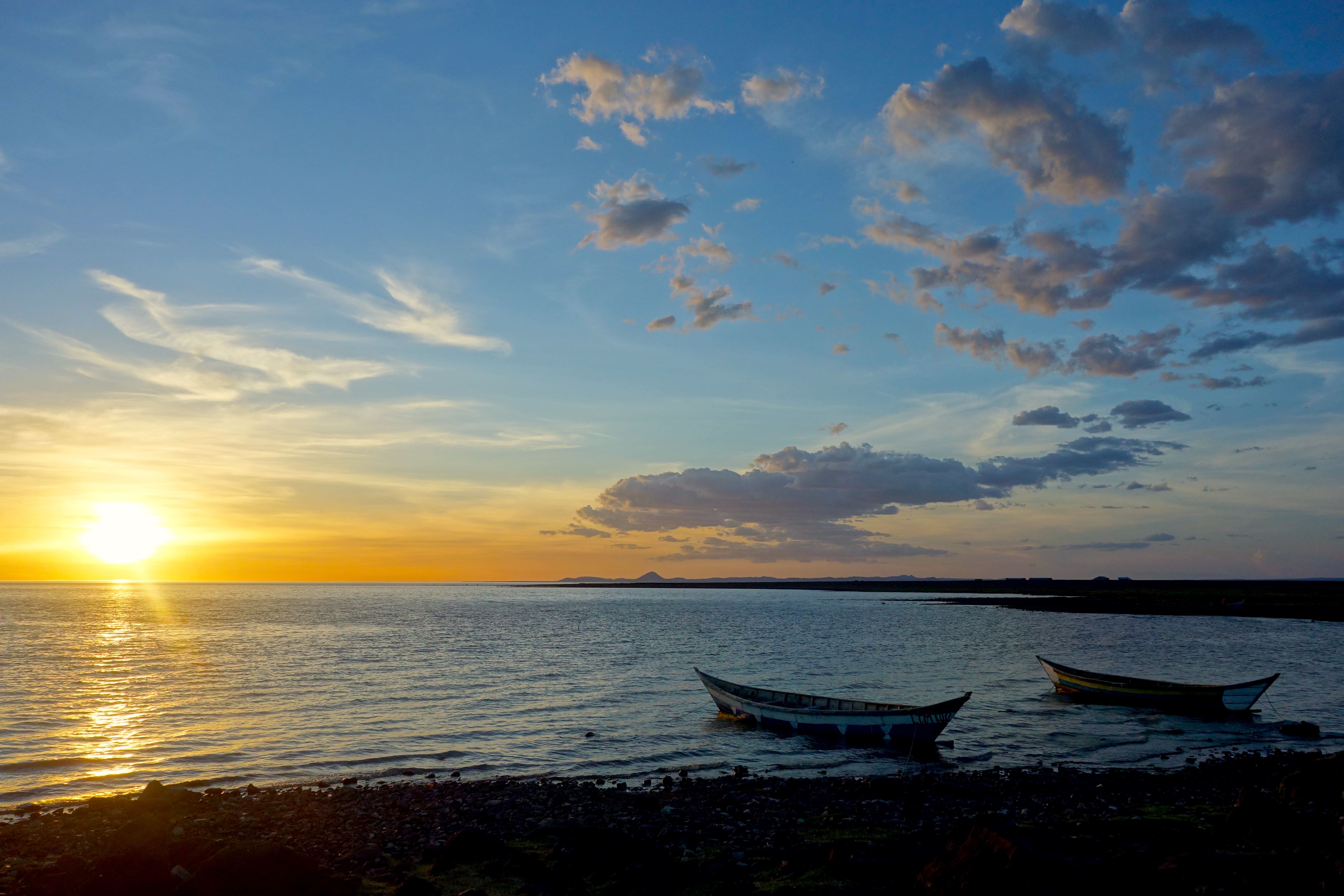 Coucher de soleil sur le lac Turkana.