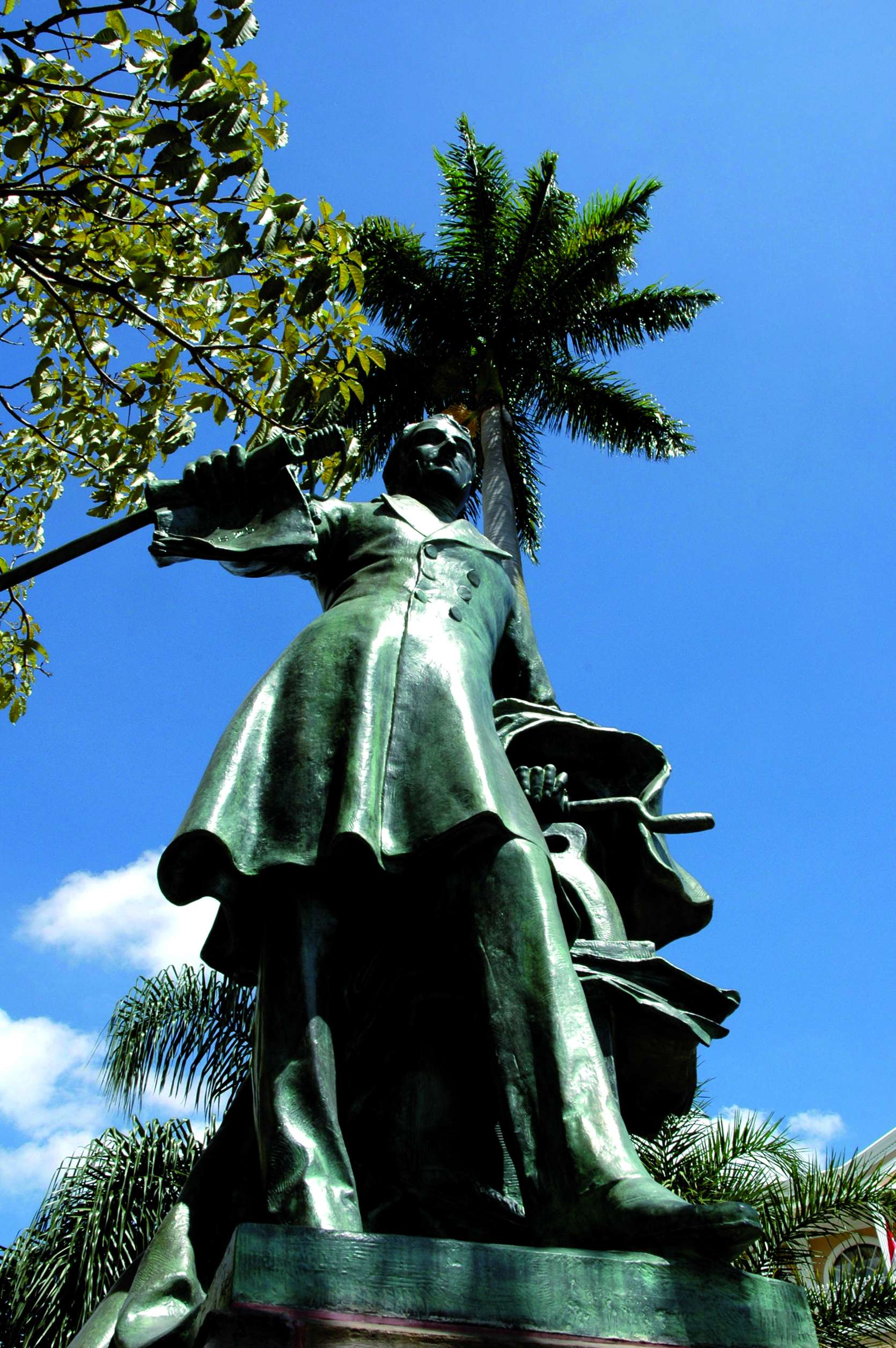 Statue de Juan Mora Fernandez, centre-ville