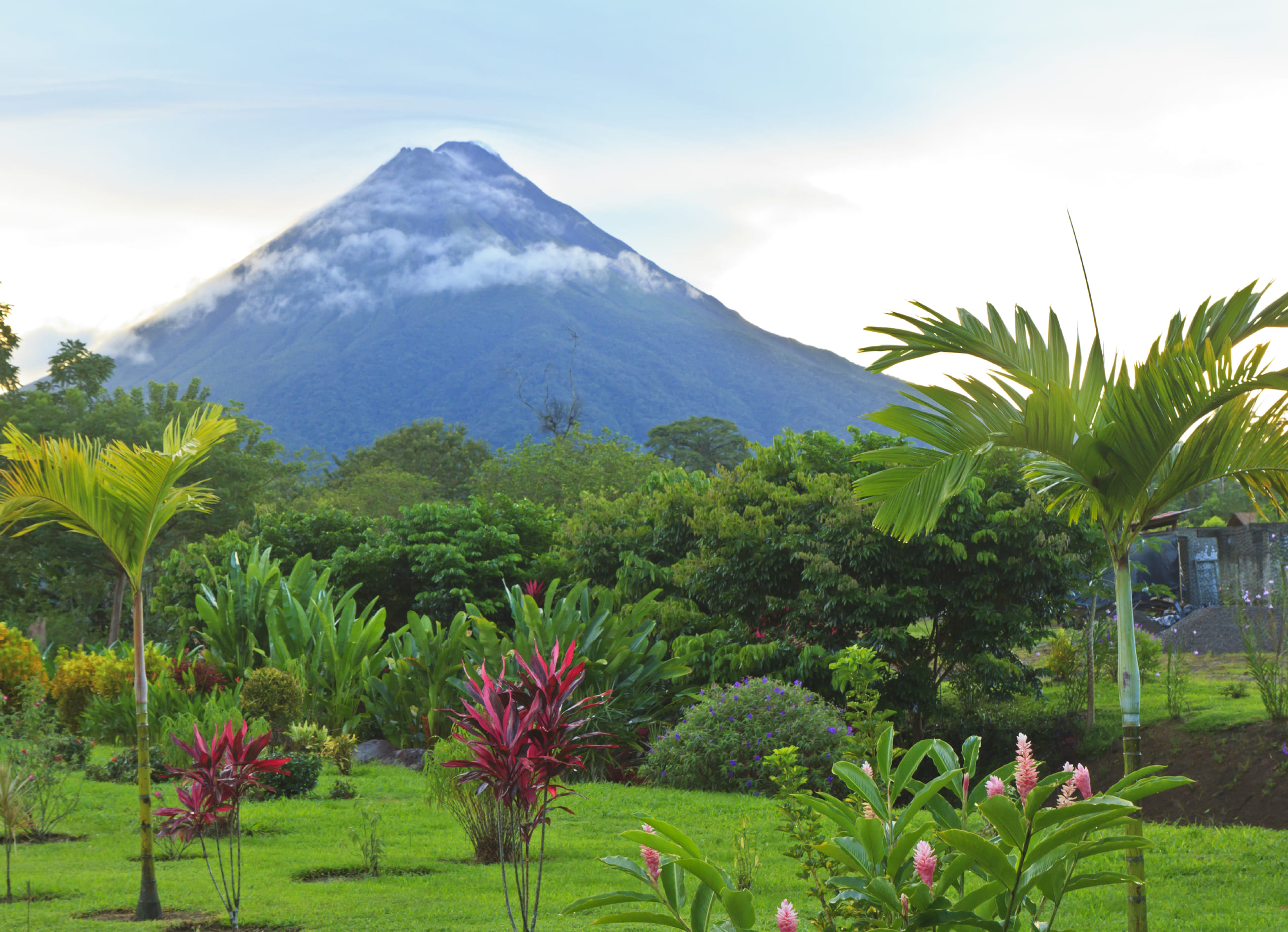 Jardin de La Fortuna offrant une magnifique vue sur le volcan Arenal.