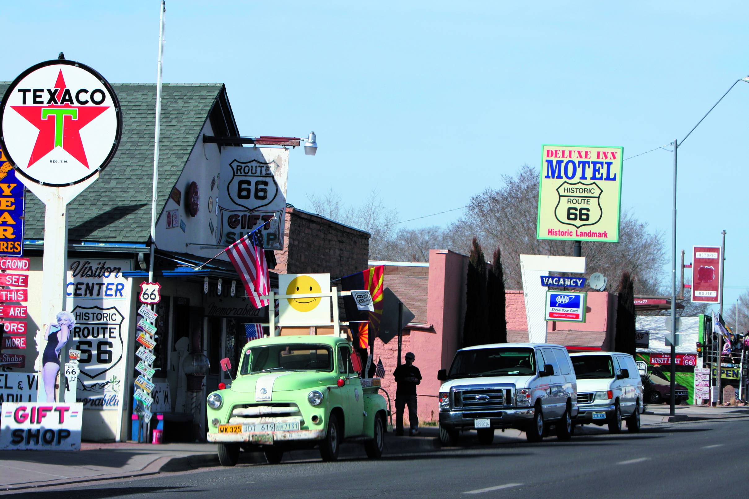 La petite bourgade de Seligman surfent l'ambiance old route 66.