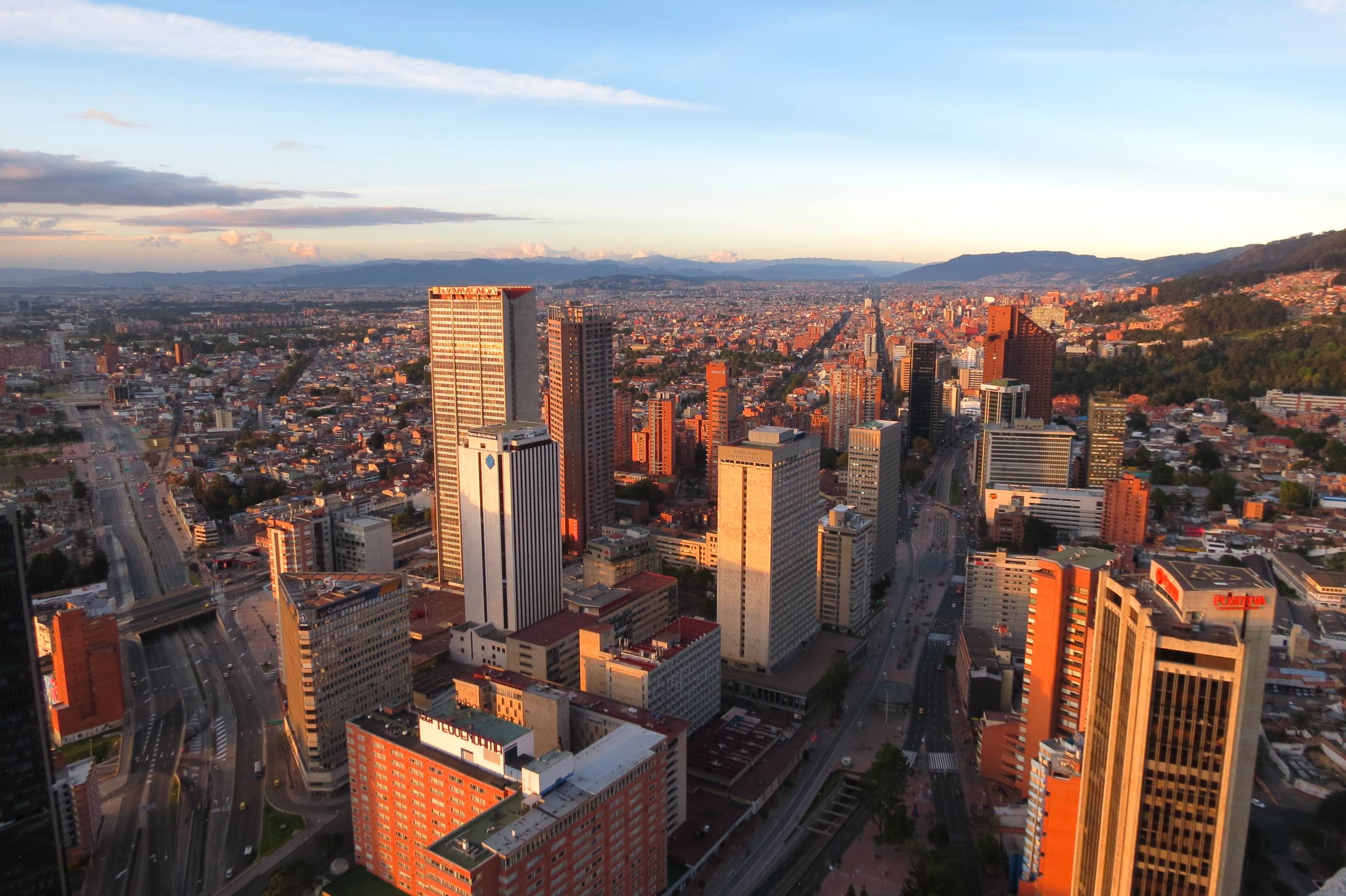 Le nord de Bogota depuis le mirador de la Torre Colpatria.