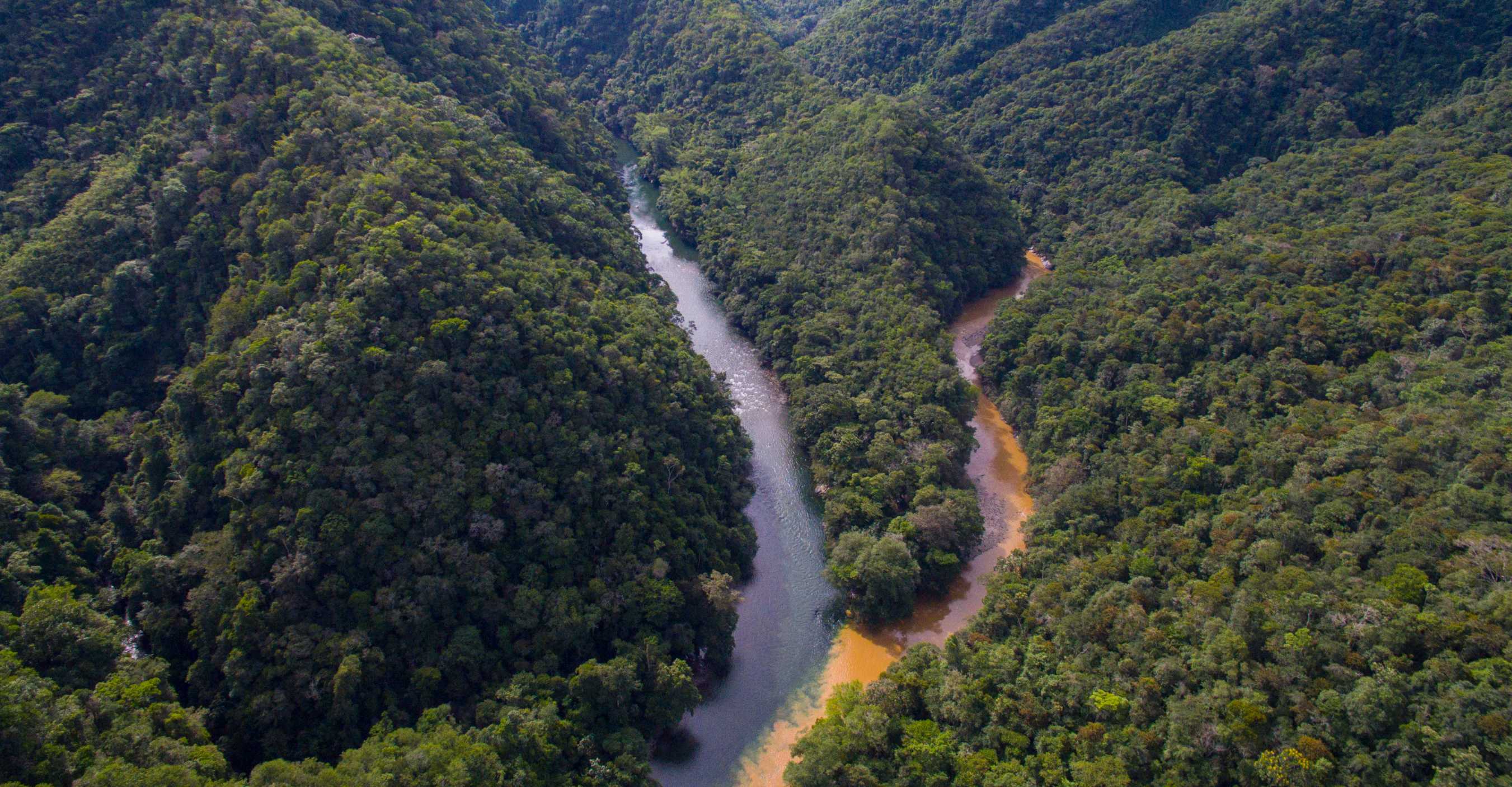 La rencontre du Río Verde et du Río Caldera.
