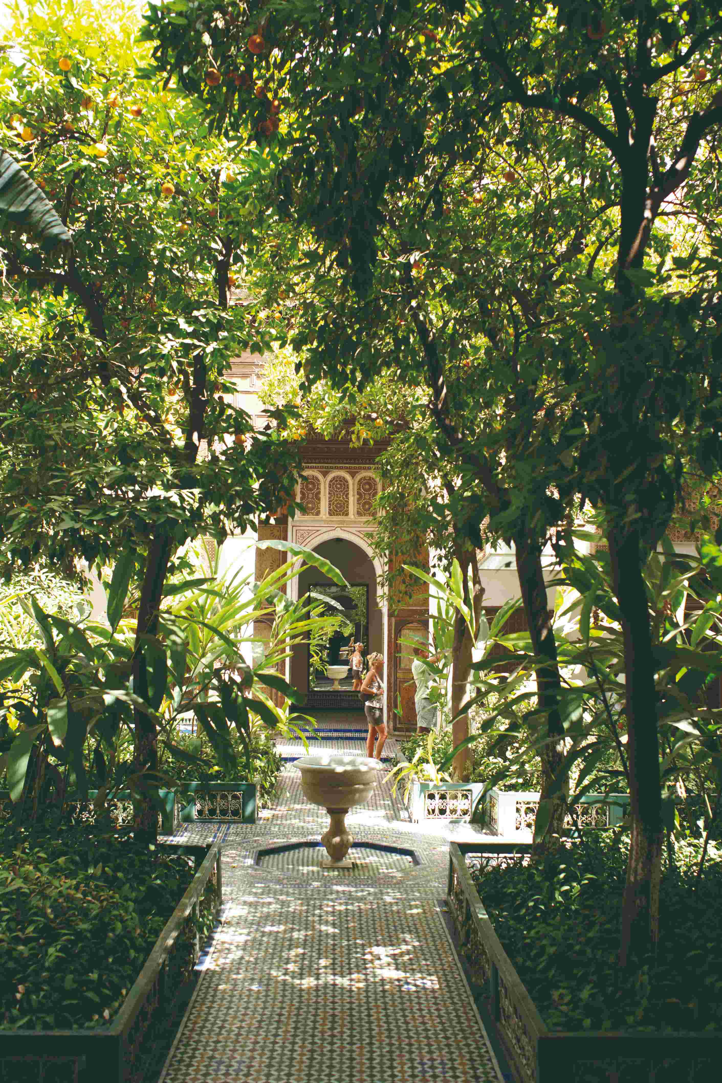 Visite des jardins du palais de la Bahia.