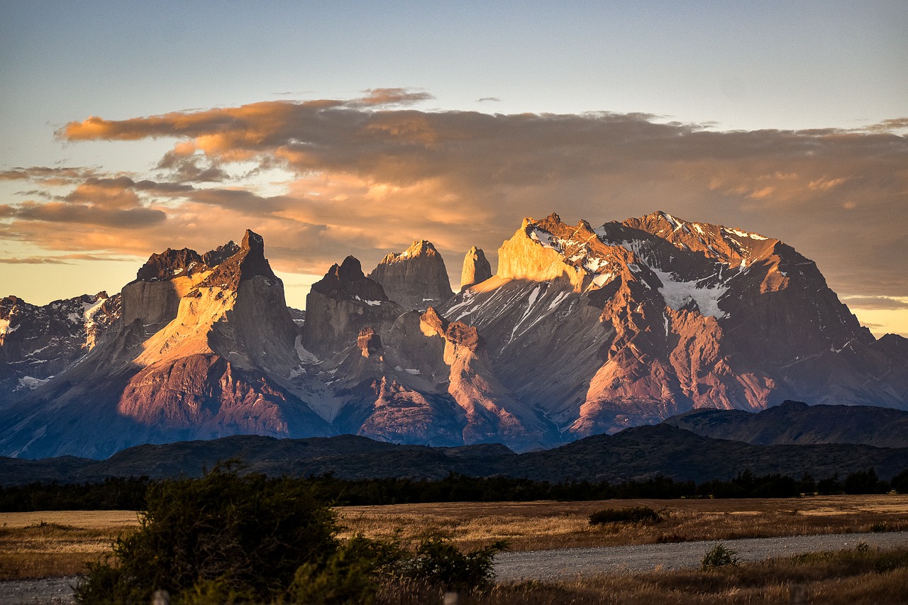 patagonie-montagnes-tôt-le-matin
