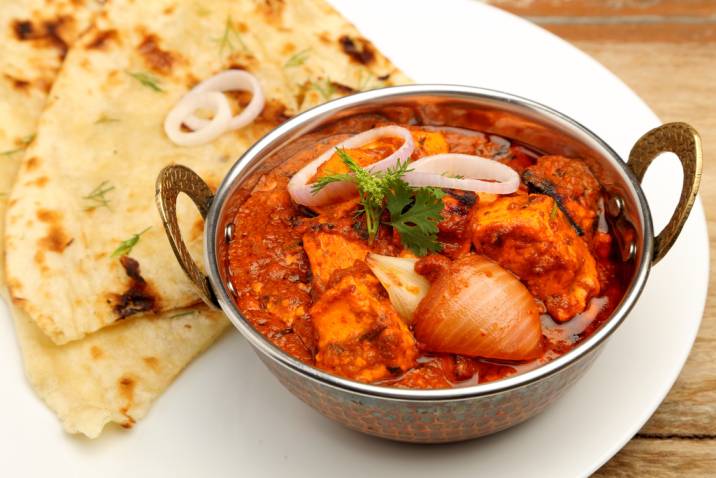 Le curry est un plat très courant en Inde.
